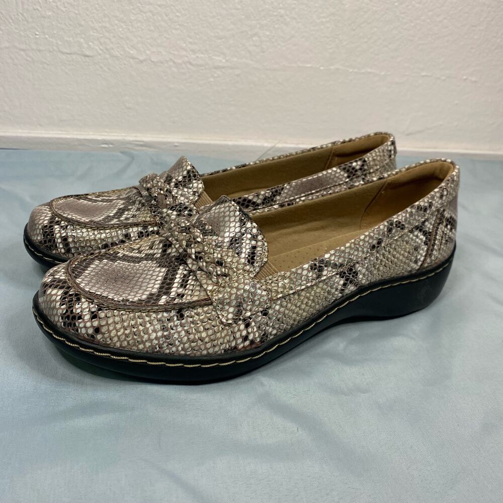Clarks Womens Ashland Jam Loafer Slip on Size 7